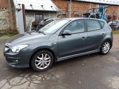 Hyundai i30 Facelift HB r.v.2009 | Vozy na náhradní díly | Autoauto.cz